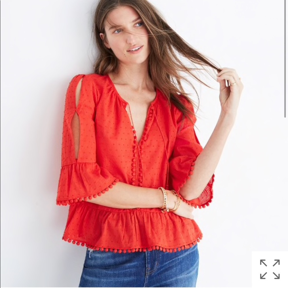 Pom-Pom Top